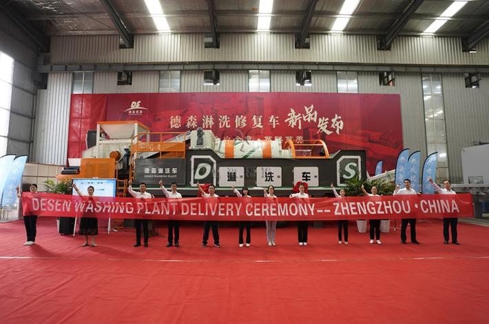 J9直营集团淋洗车合影