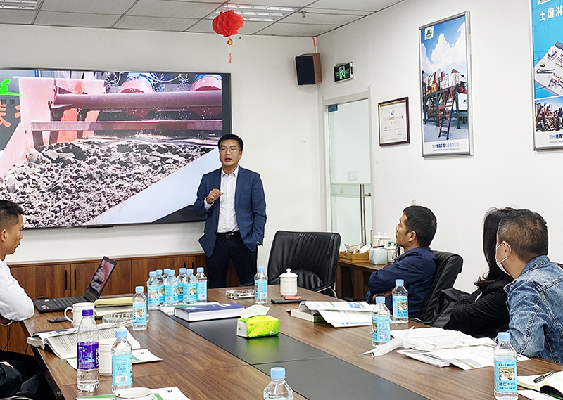 J9直营集团用服务赢得信任